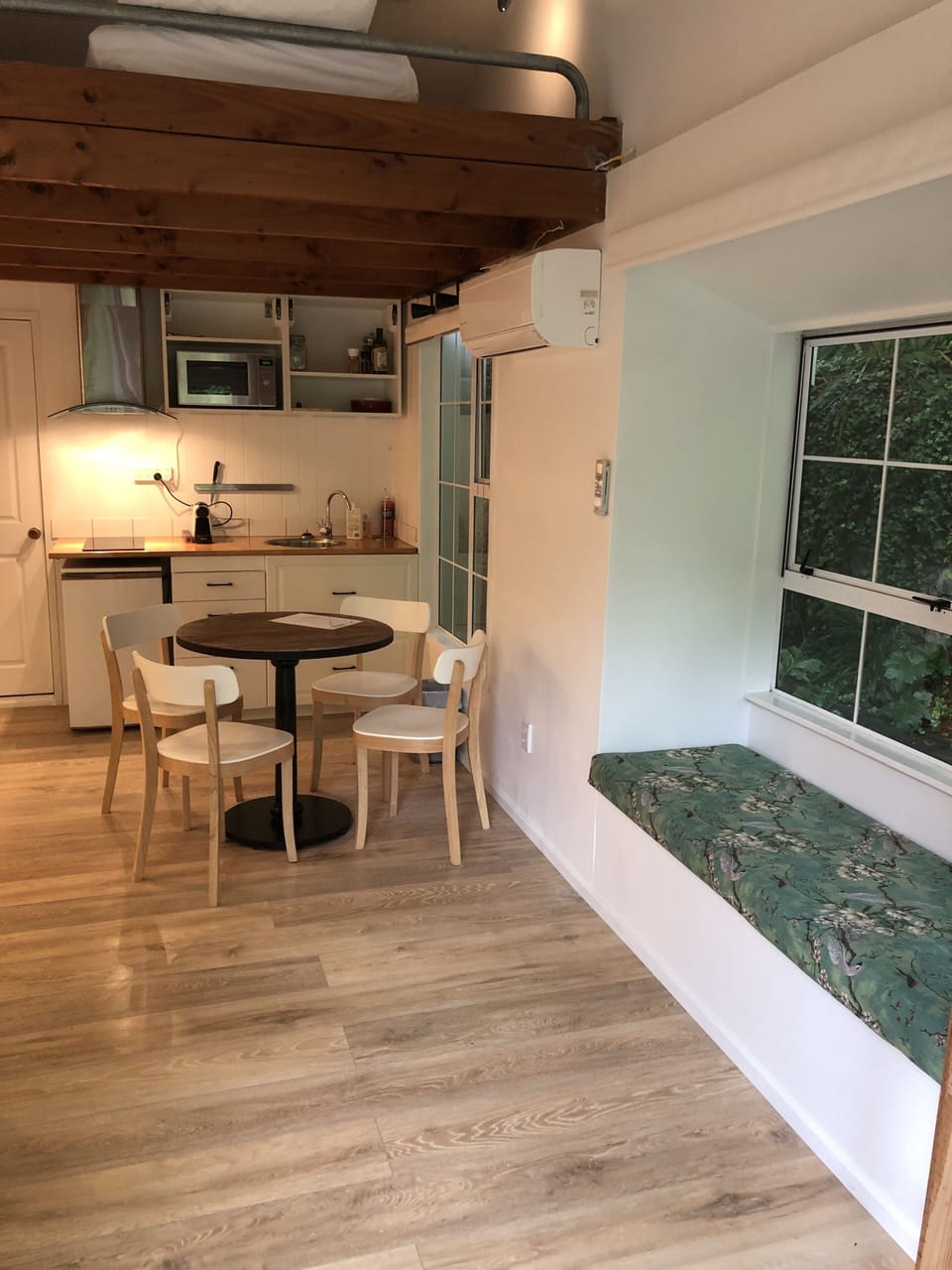 Cozy window seat 