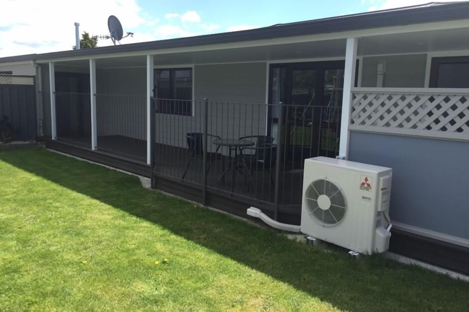 Flat exterior facing pool
