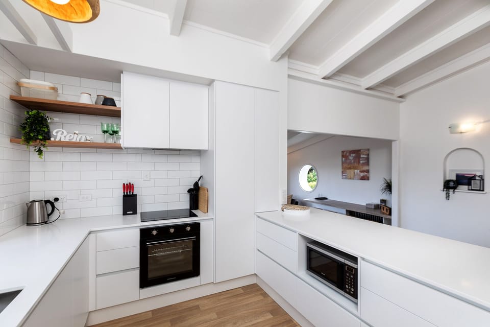 Kitchen - Lots of natural light 