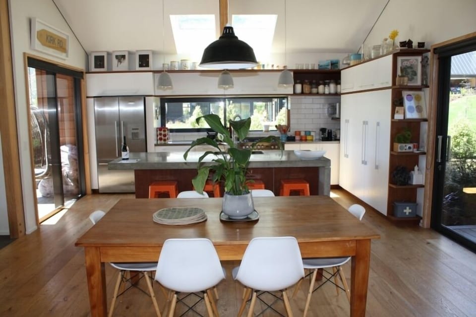 Dining andamp; kitchen