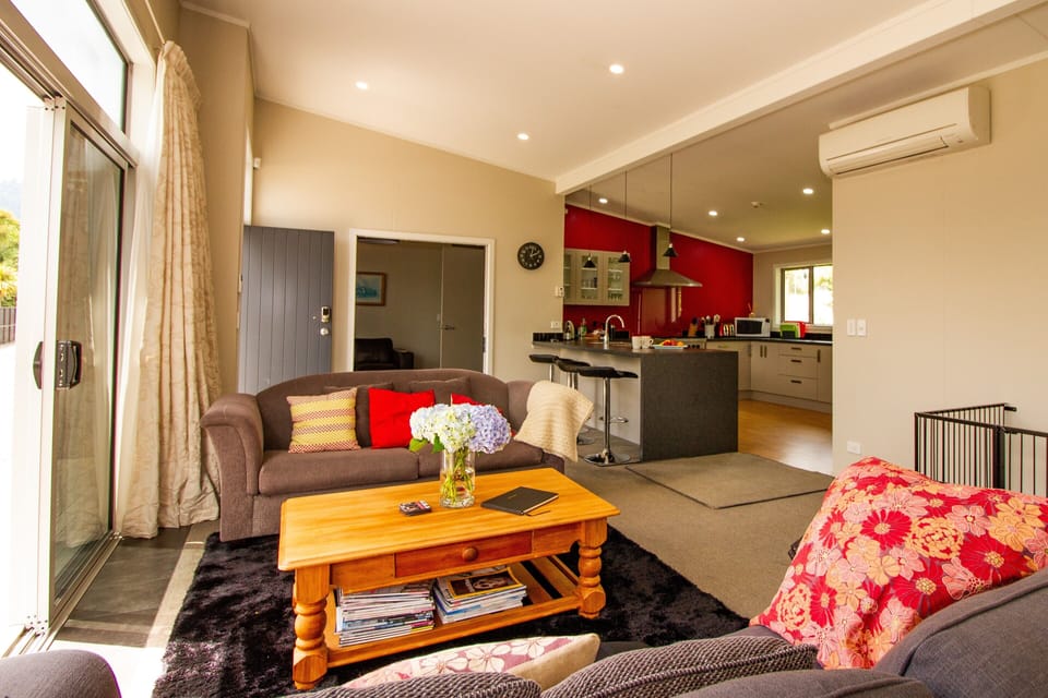 Spacious, relaxing, open plan living