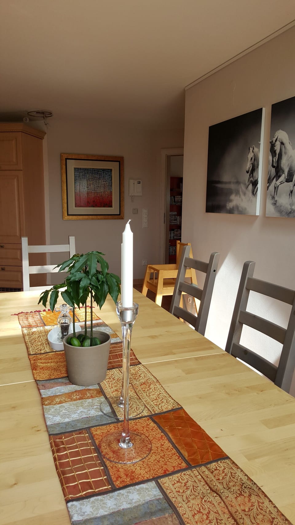 Dining table 