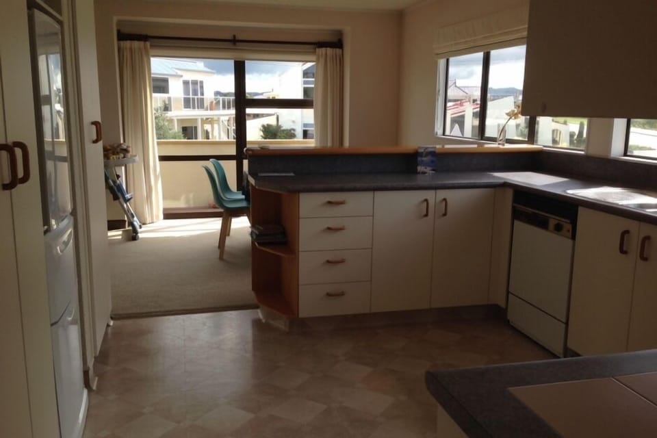 Kitchen to dining area