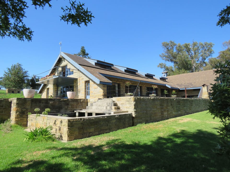 Lion Lodge