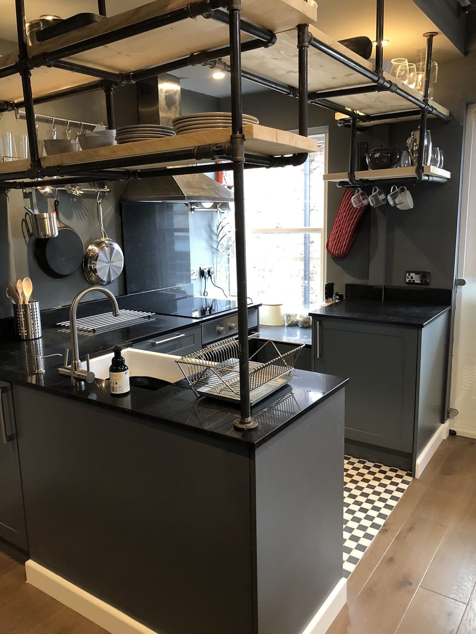 fully fitted kitchen with dishwasher
