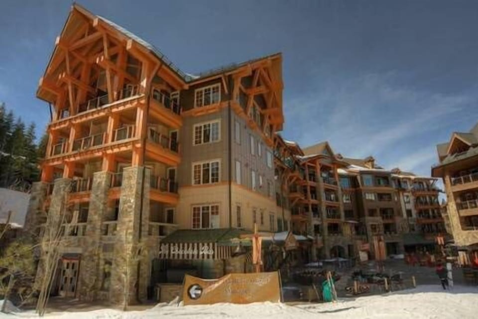 BigHornLodgeComplex