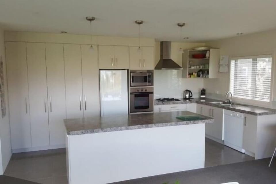 Modern kitchen