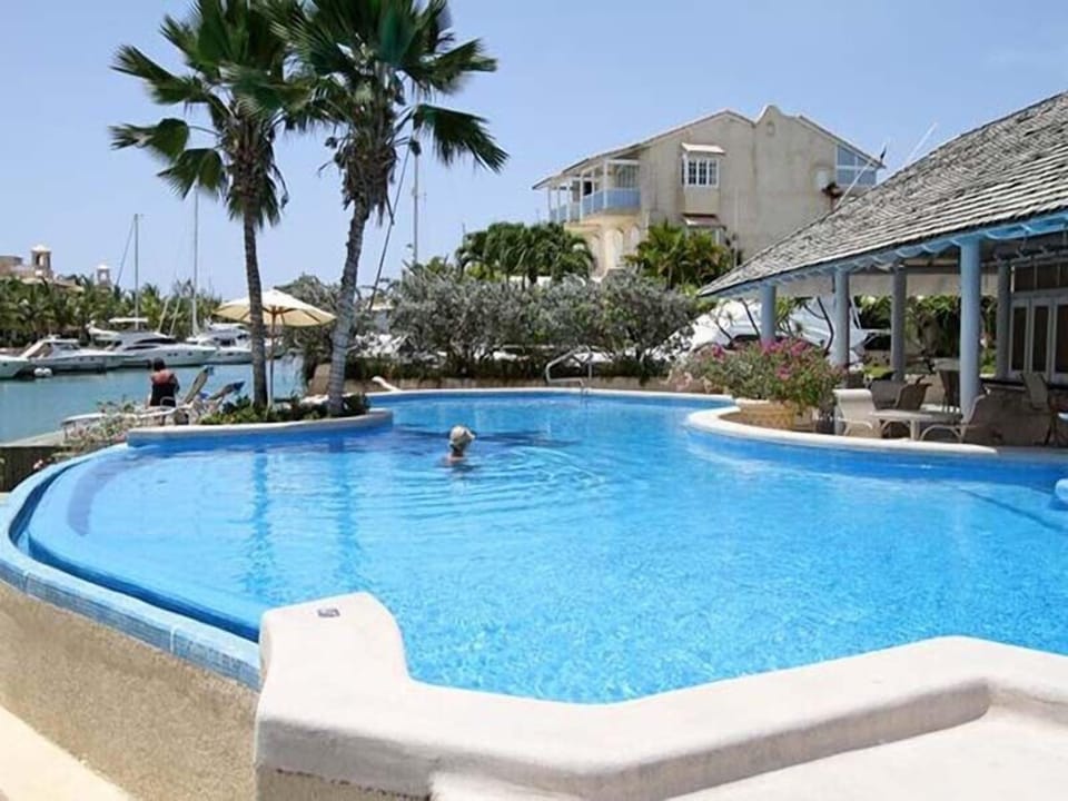 Island Pool 
