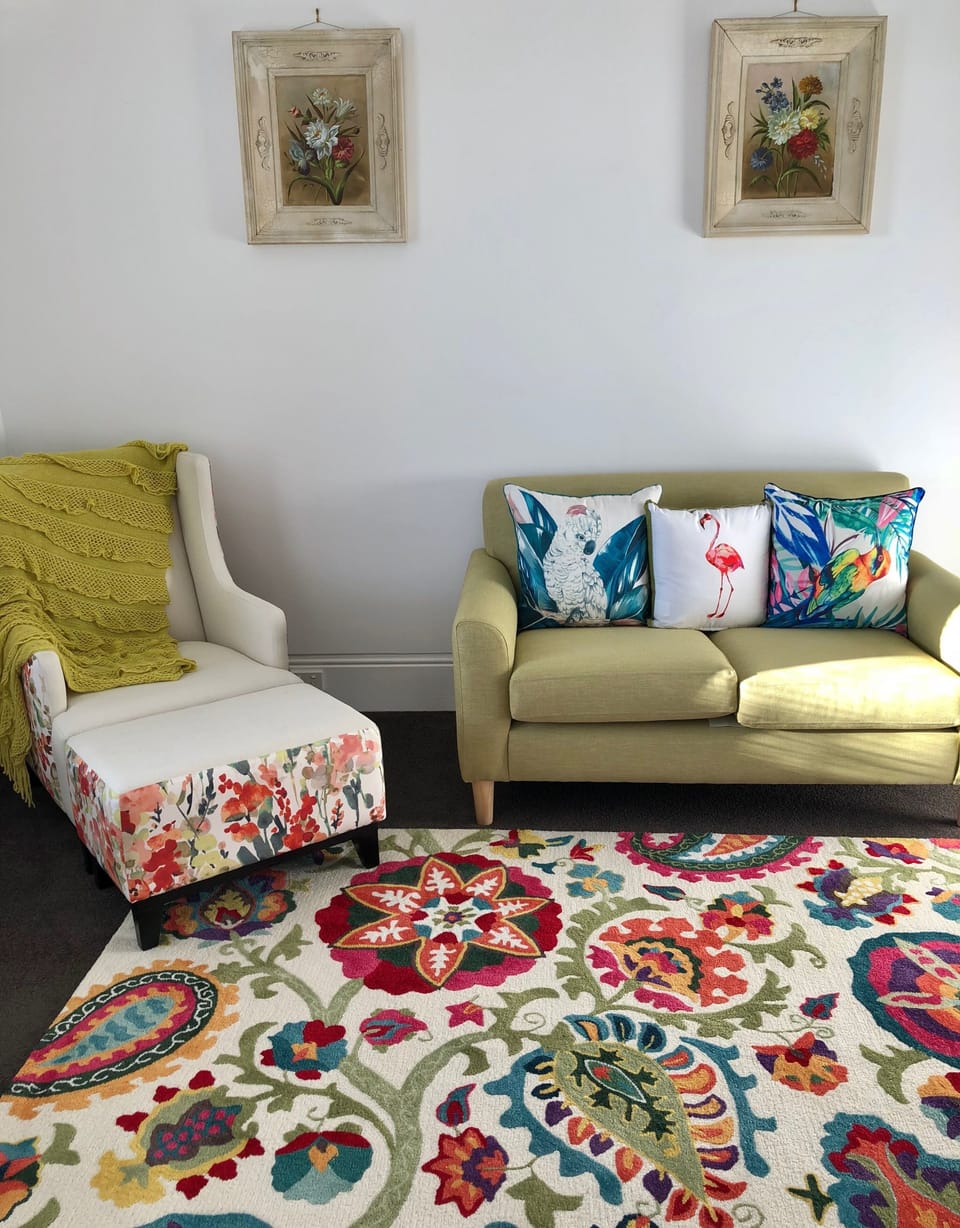 guest lounge