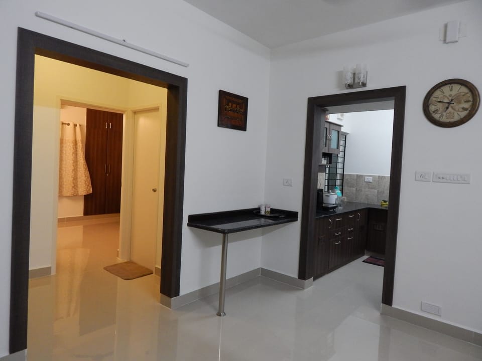 Entrance to bedrooms