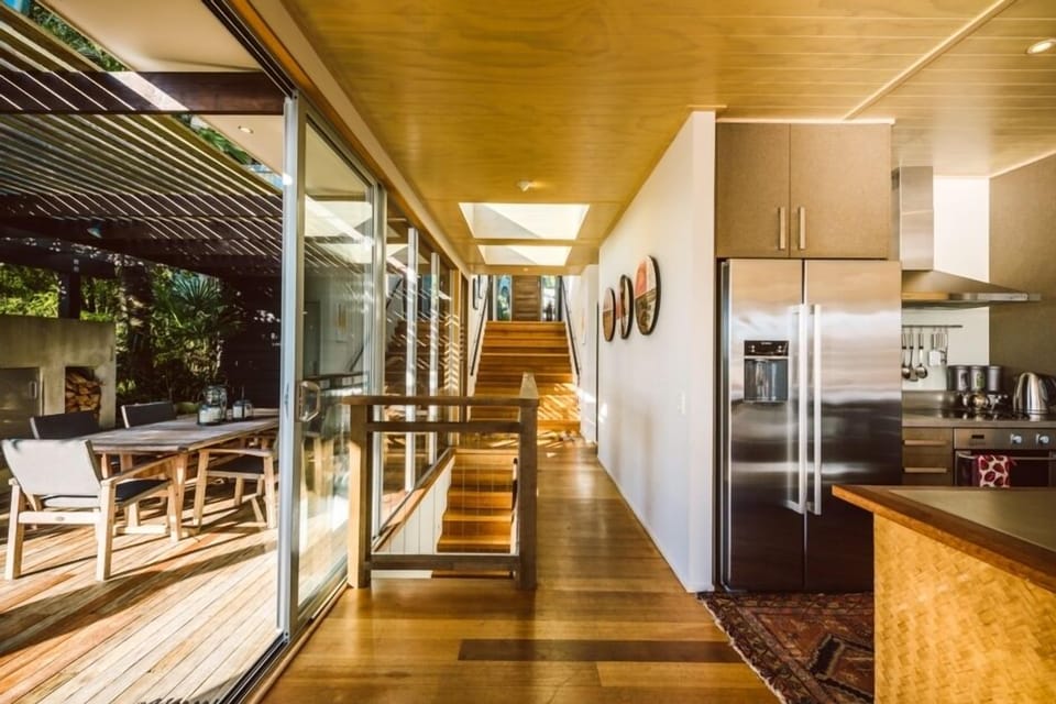 kitchen / outside dining
