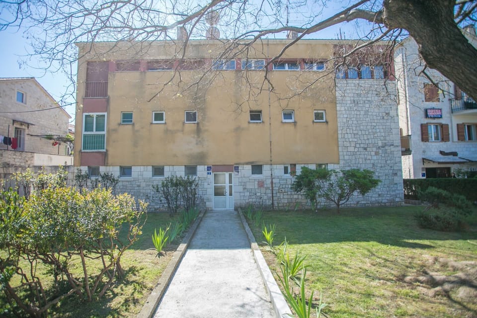 Perfect place for 2 people. Situated in the heart of the old town