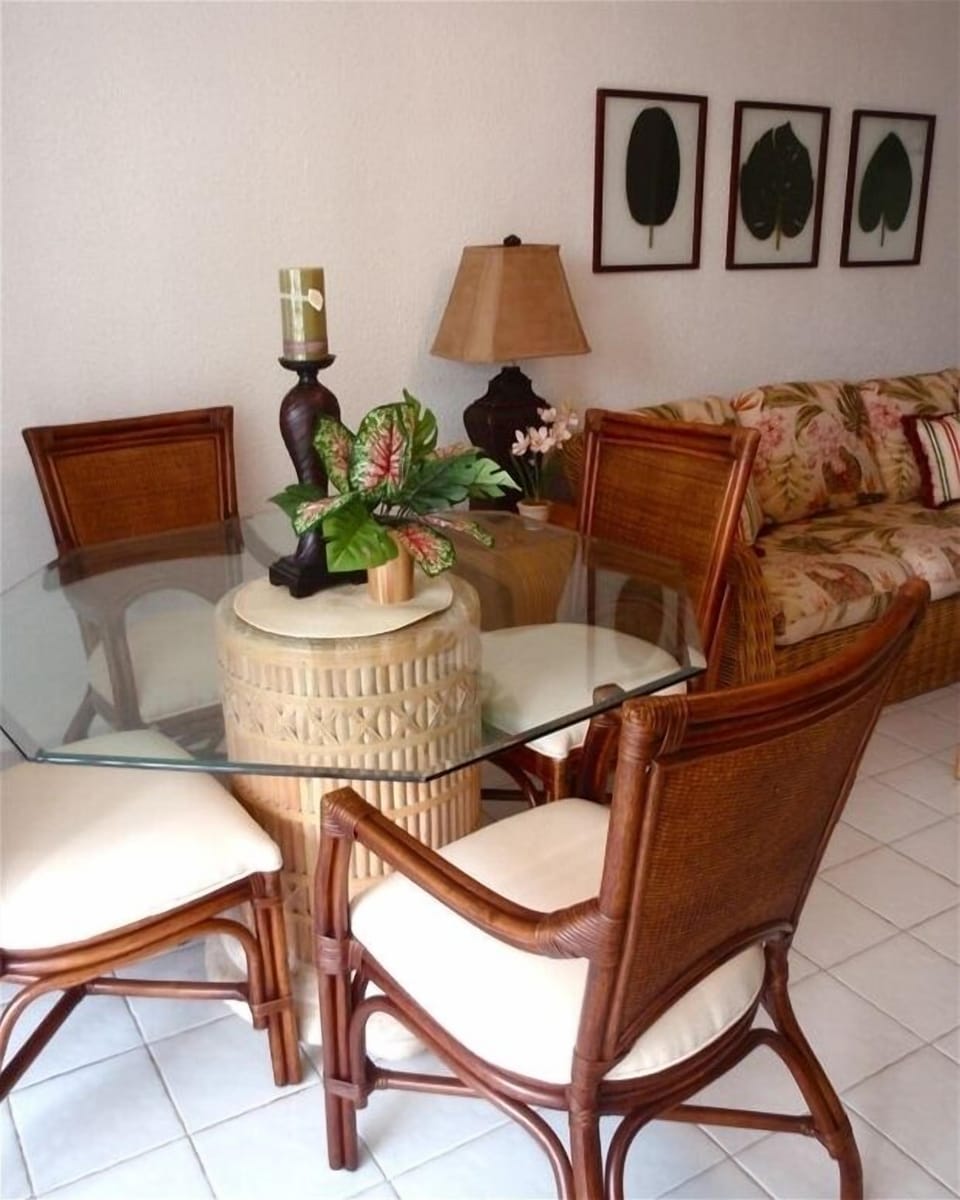 Entertain New Friends!  The Dining Table Seats Four Comfortably