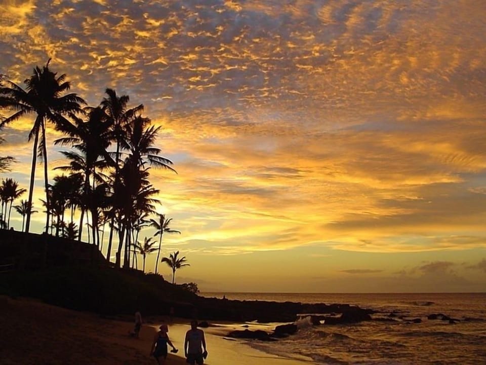 Stunning Sunsets on your Napili Bay