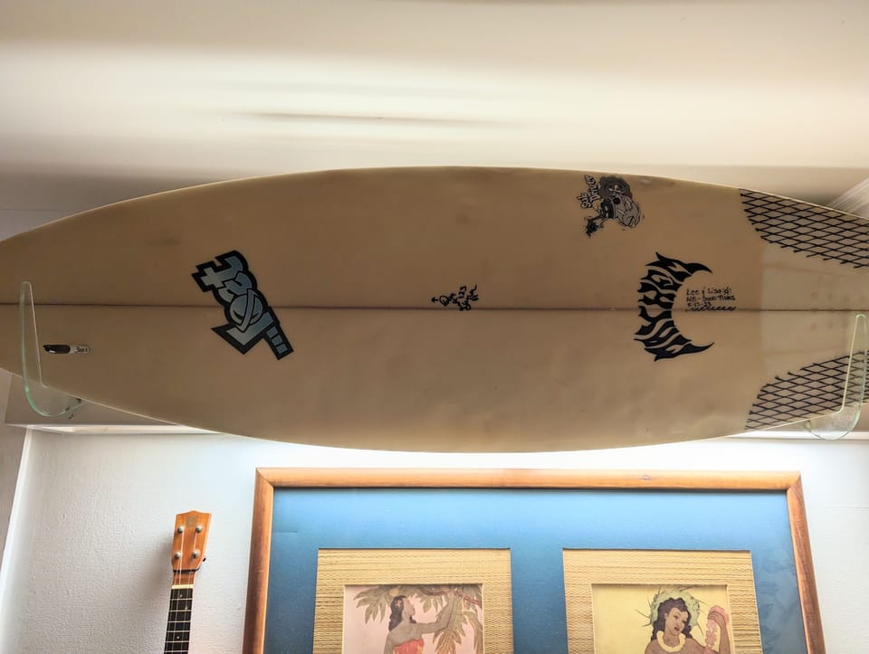 Sign the surfboard