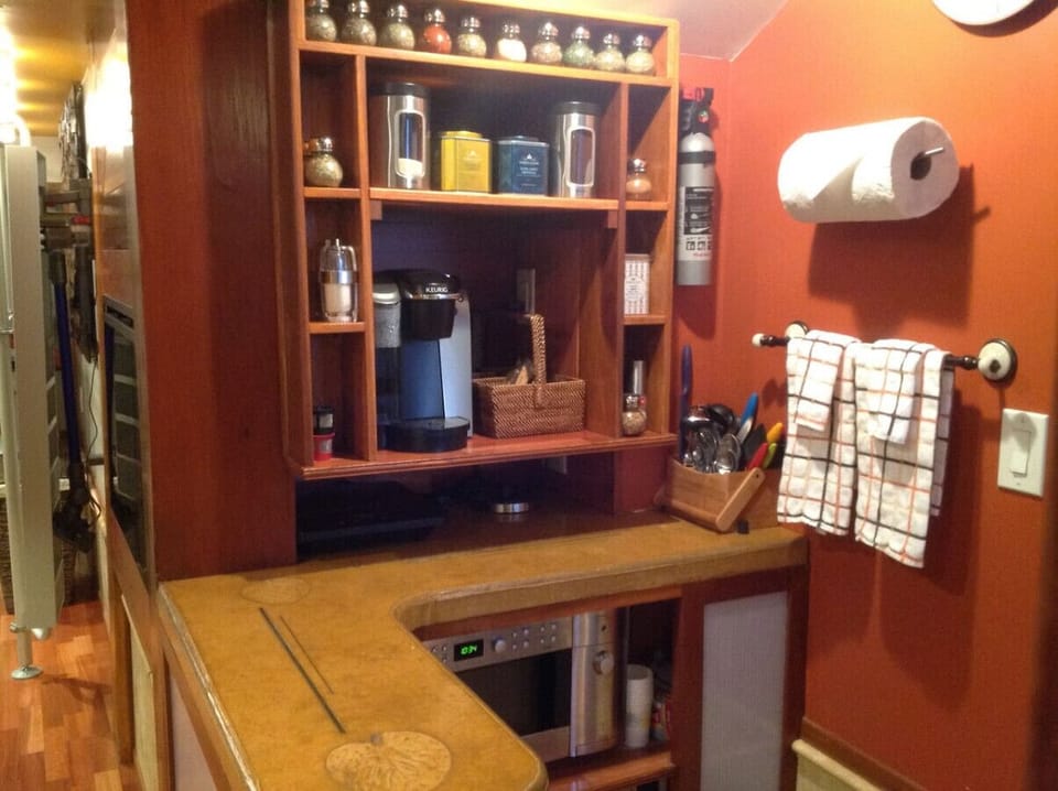 Kitchenette