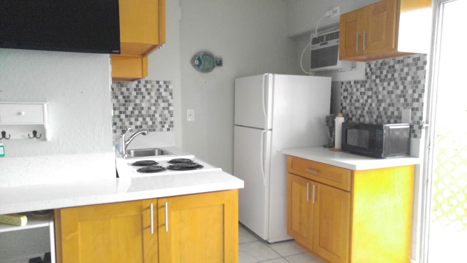 Full size refrigerator