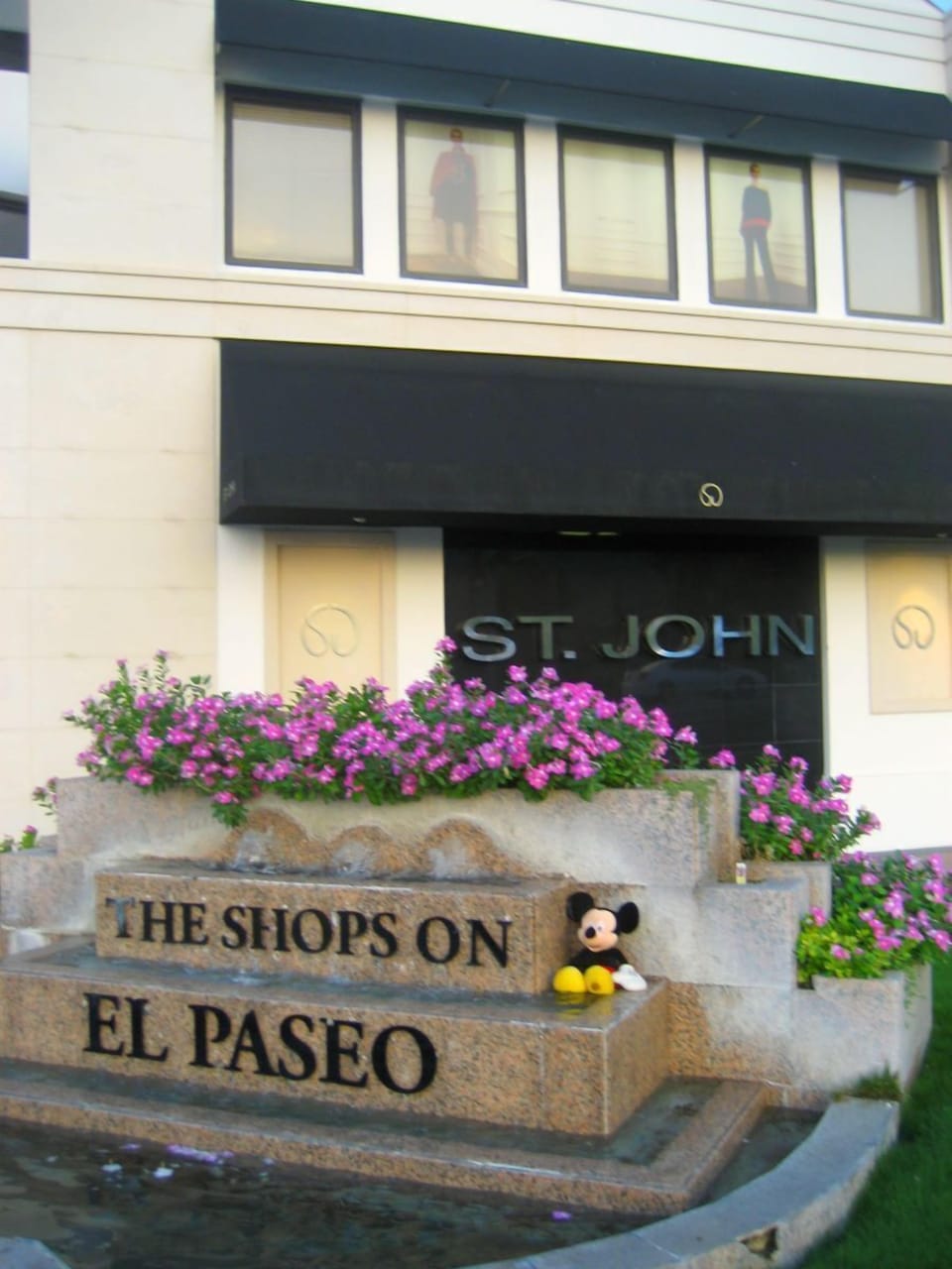 The shops on El Paseo are a few blocks away
