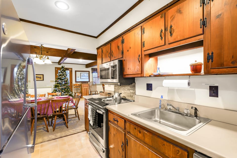 Electric Stove and Microwave 