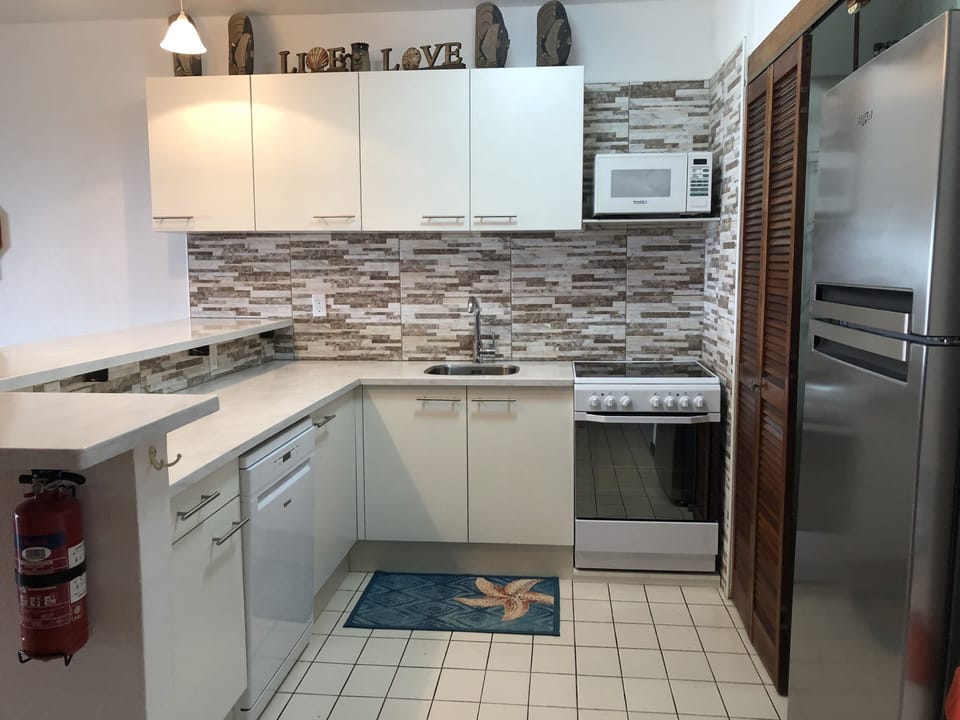 Complete kitchen remodel with appliances 