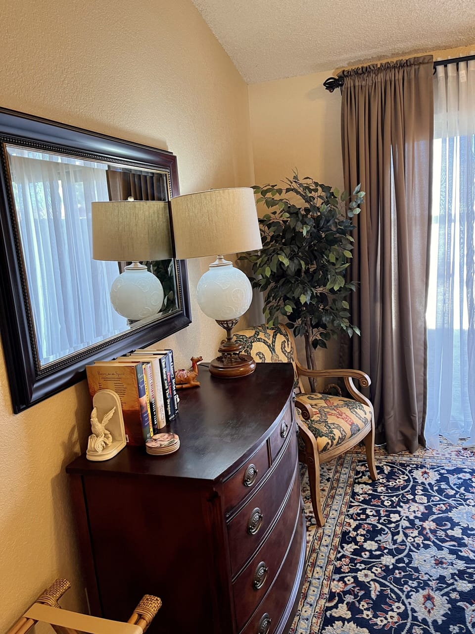 Full-size Bombay dresser