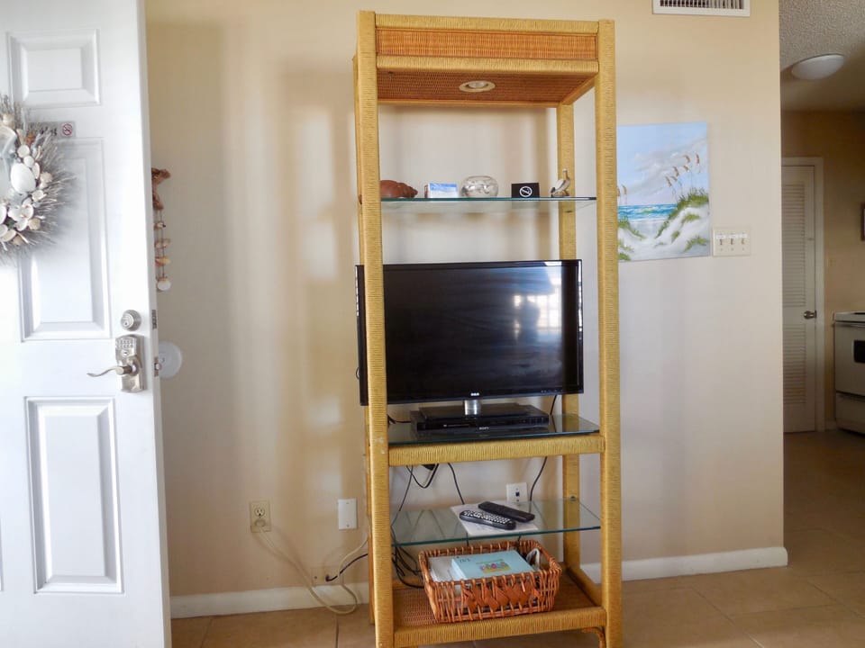 Individual TV and Internet server, fast and secure for multiple devices