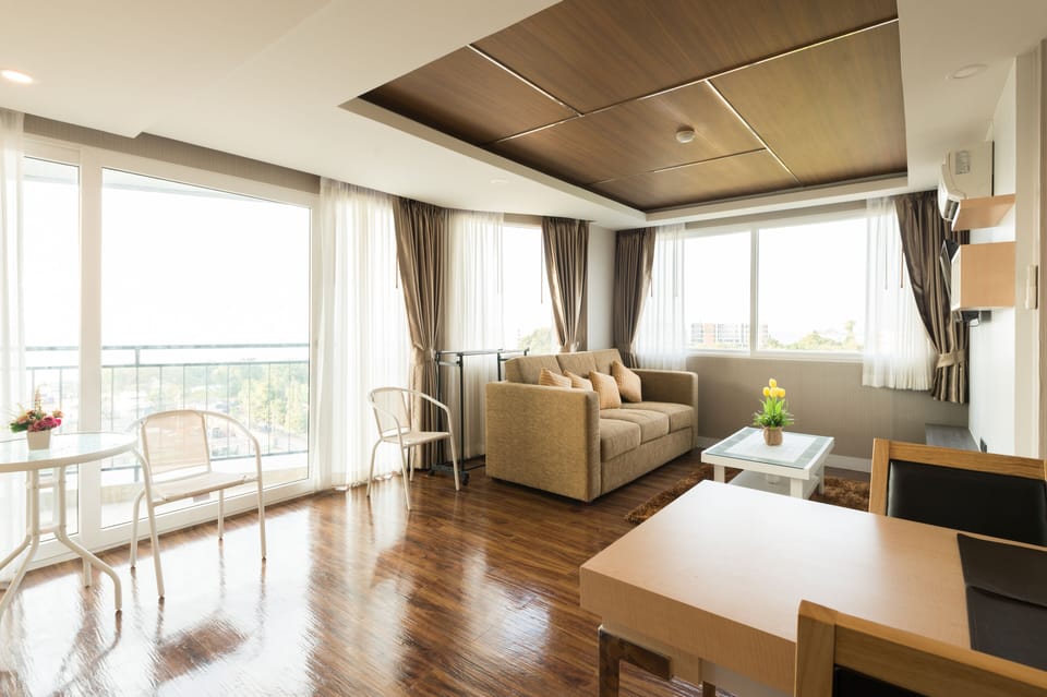 Sea Breeze 614@Sriracha Chonburi