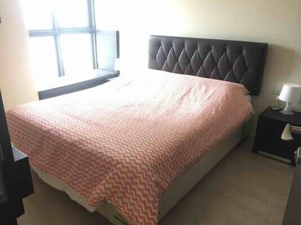 Doorstep BTS Sukhumvit Line + Wifi