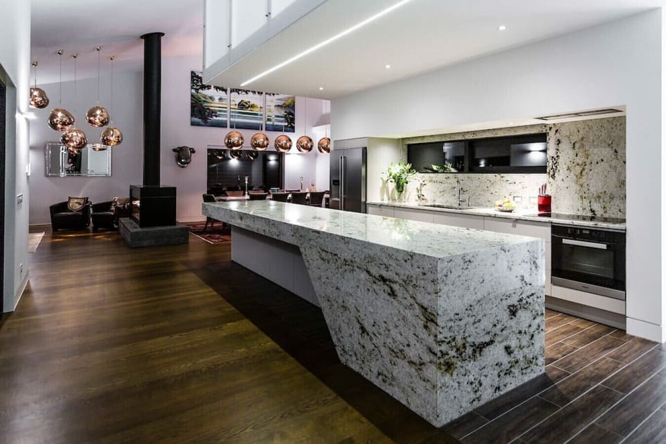 The kitchen is a chef`s dream! (bar stools have since been added)