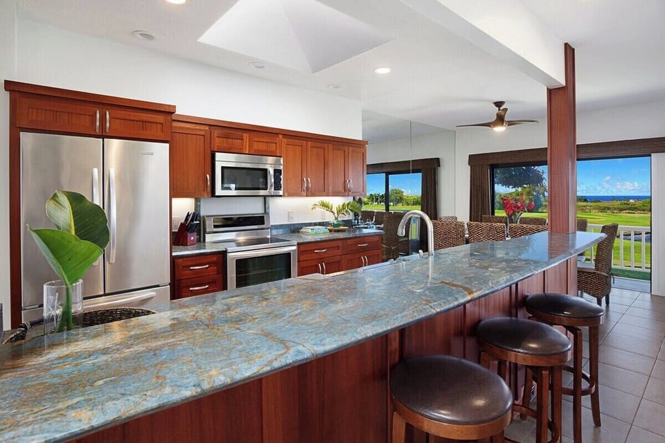 Kitchen Bar