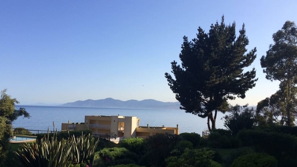Departamento en Horcn. Vista al mar.