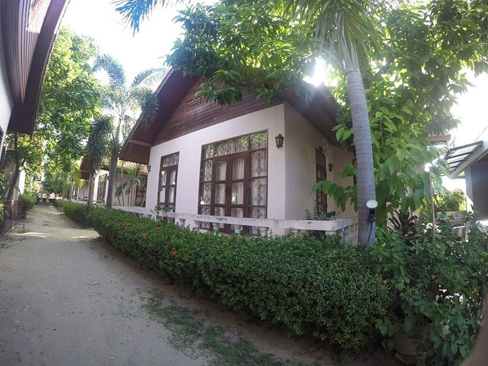 Baan Anuntanaruk Garden View 2 Bedroom E