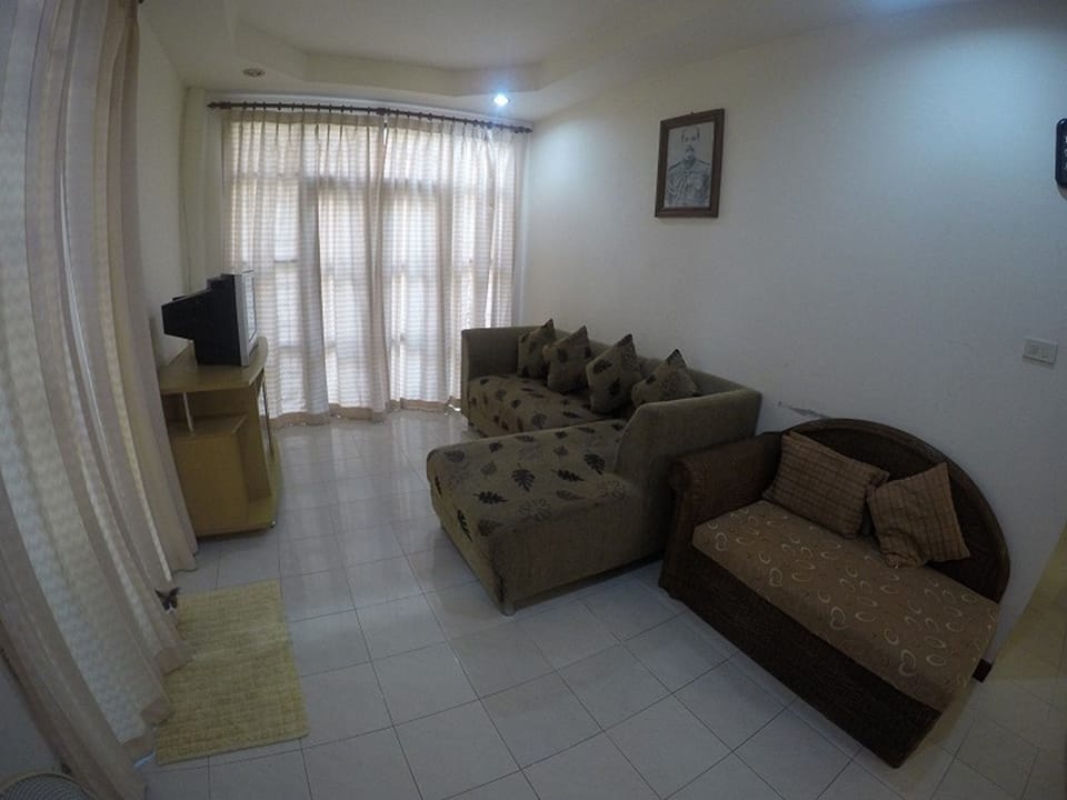 Baan Anuntanaruk Garden View 2 Bedroom E