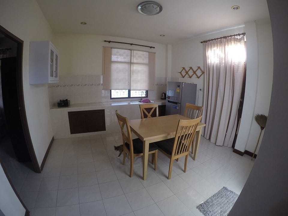 Baan Anuntanaruk Garden View 2 Bedroom E