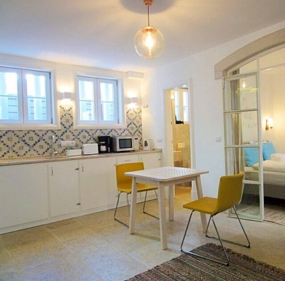 Living Room (3)