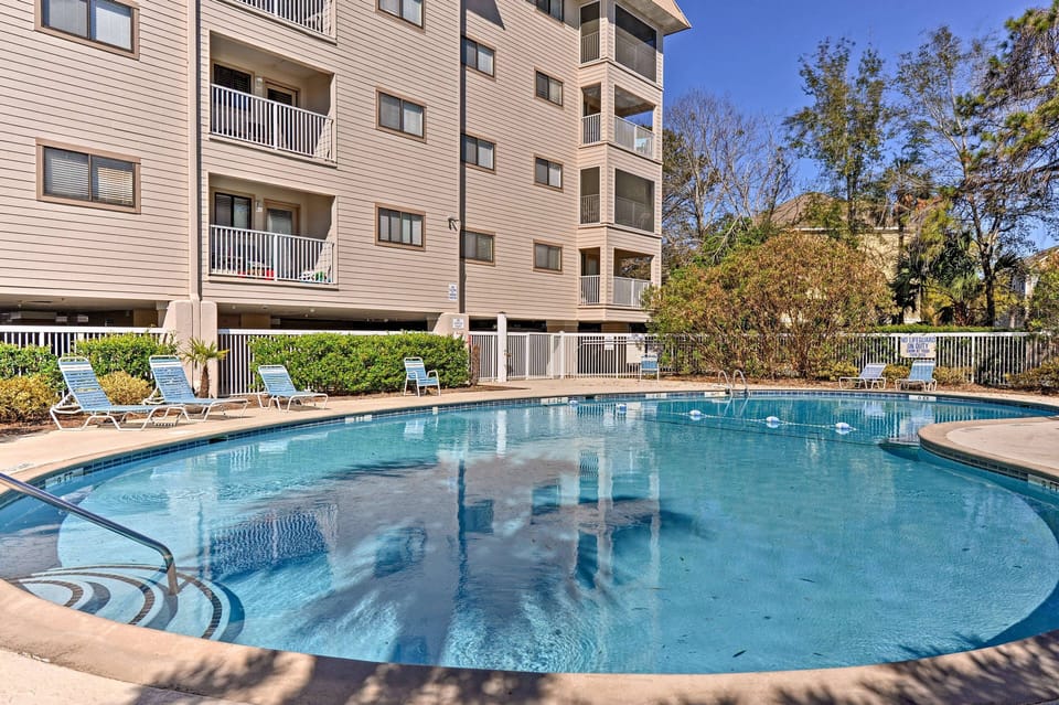 Community Outdoor Pool