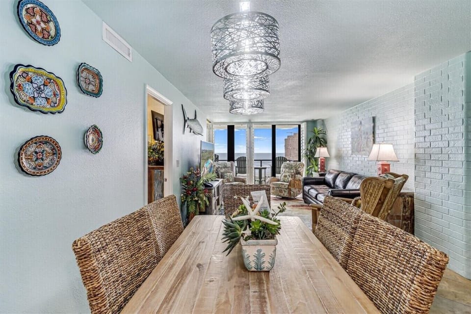 Dining Area with Gulf Views