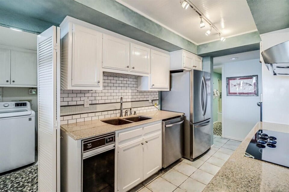 Updated Kitchen with Stainless-Steel Appliances