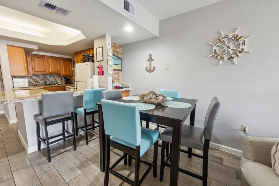 Dining Room, Dining Table, Furniture, Indoors, Table