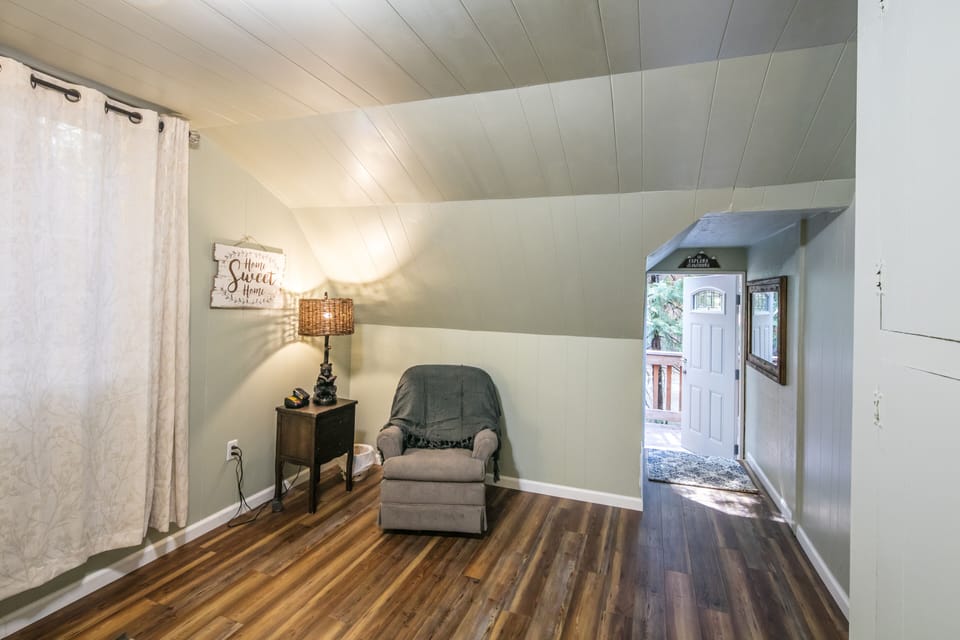 Upstairs Entrance 