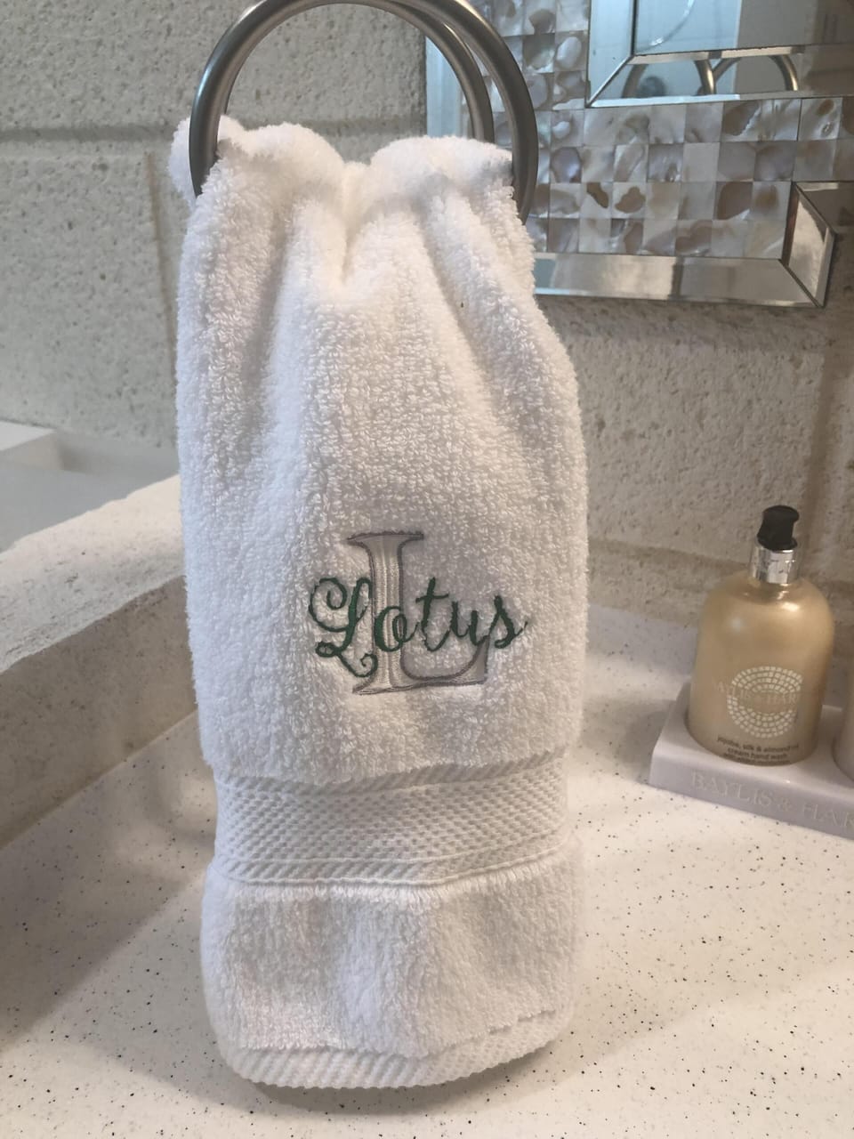 Bathroom amenities