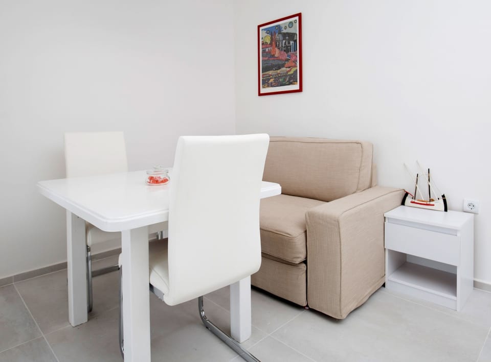 Dining room 1