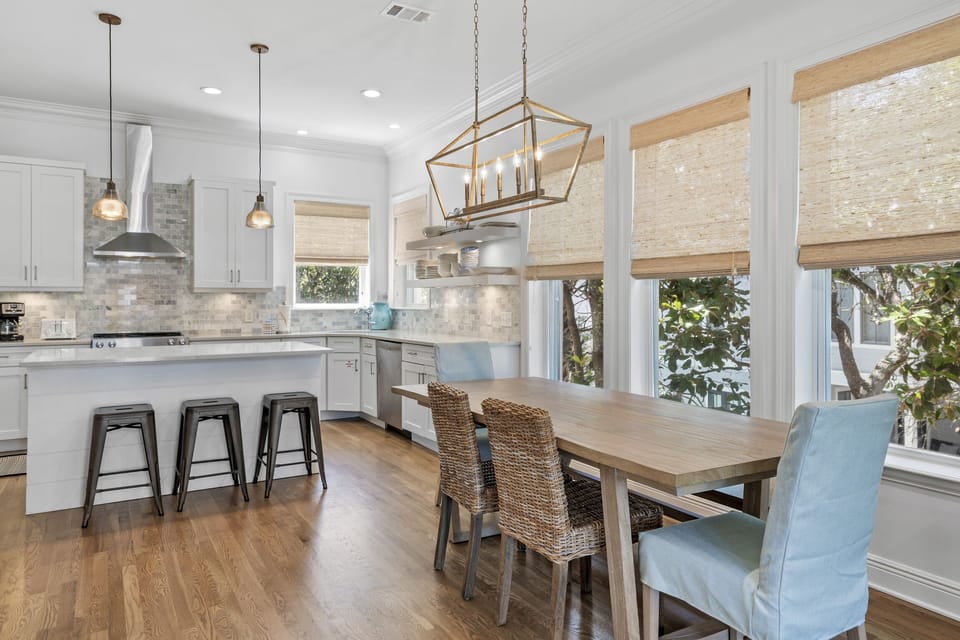 B-Side Seaside - Seagrove Beach - Kitchen and Dining Area