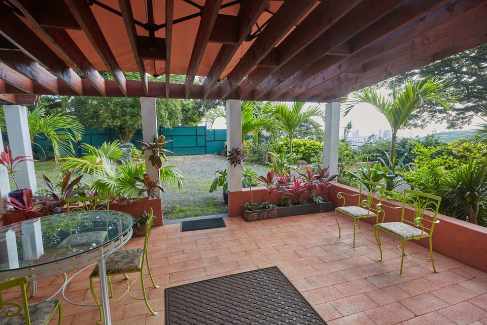Private Lanai-Patio
