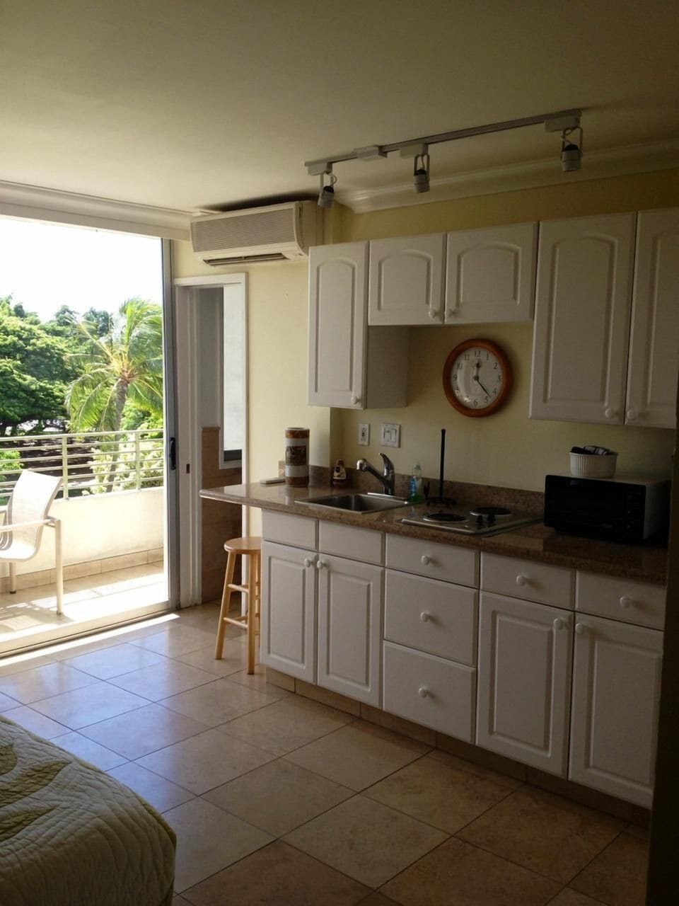 Kitchenette with a view!