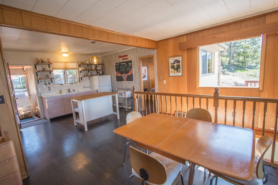 Dining/Kitchen area