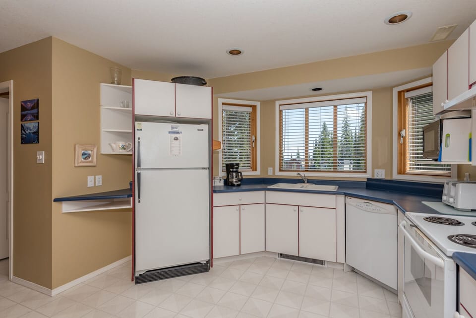 Large Open Kitchen