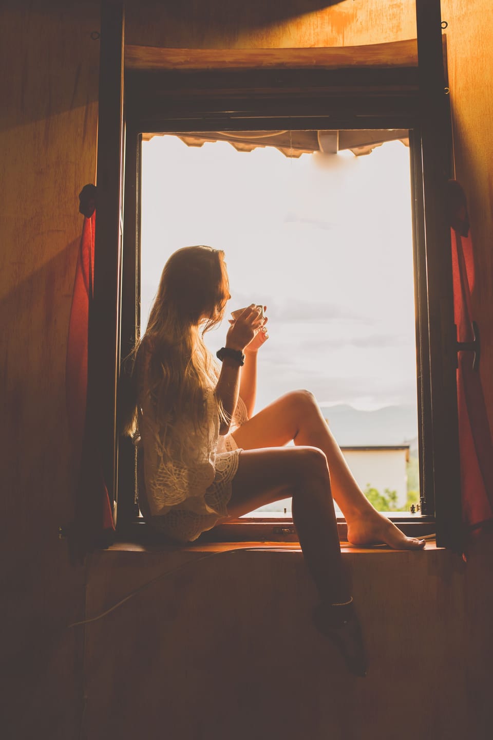 Enjoy your coffee at the window!
sky and calm!!