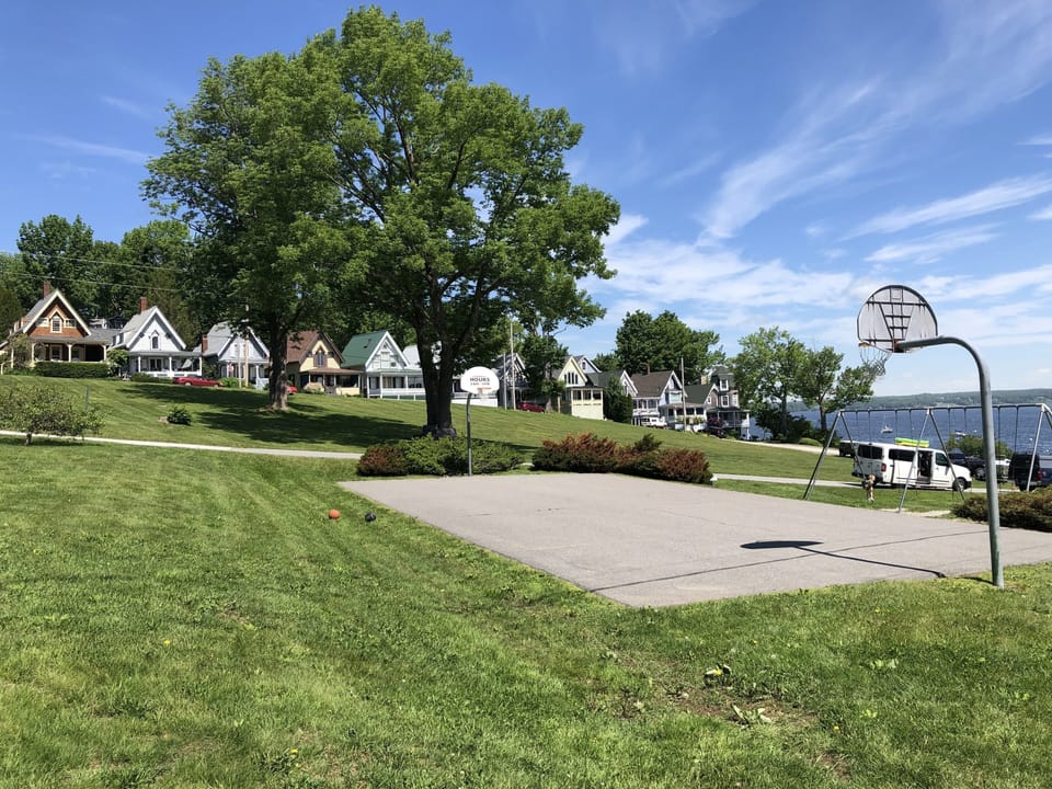 Ruggles park is just a few feet away.
