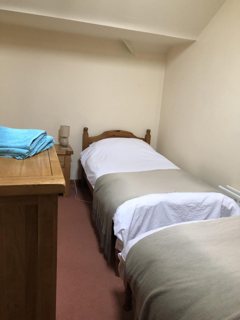 twin bedroom